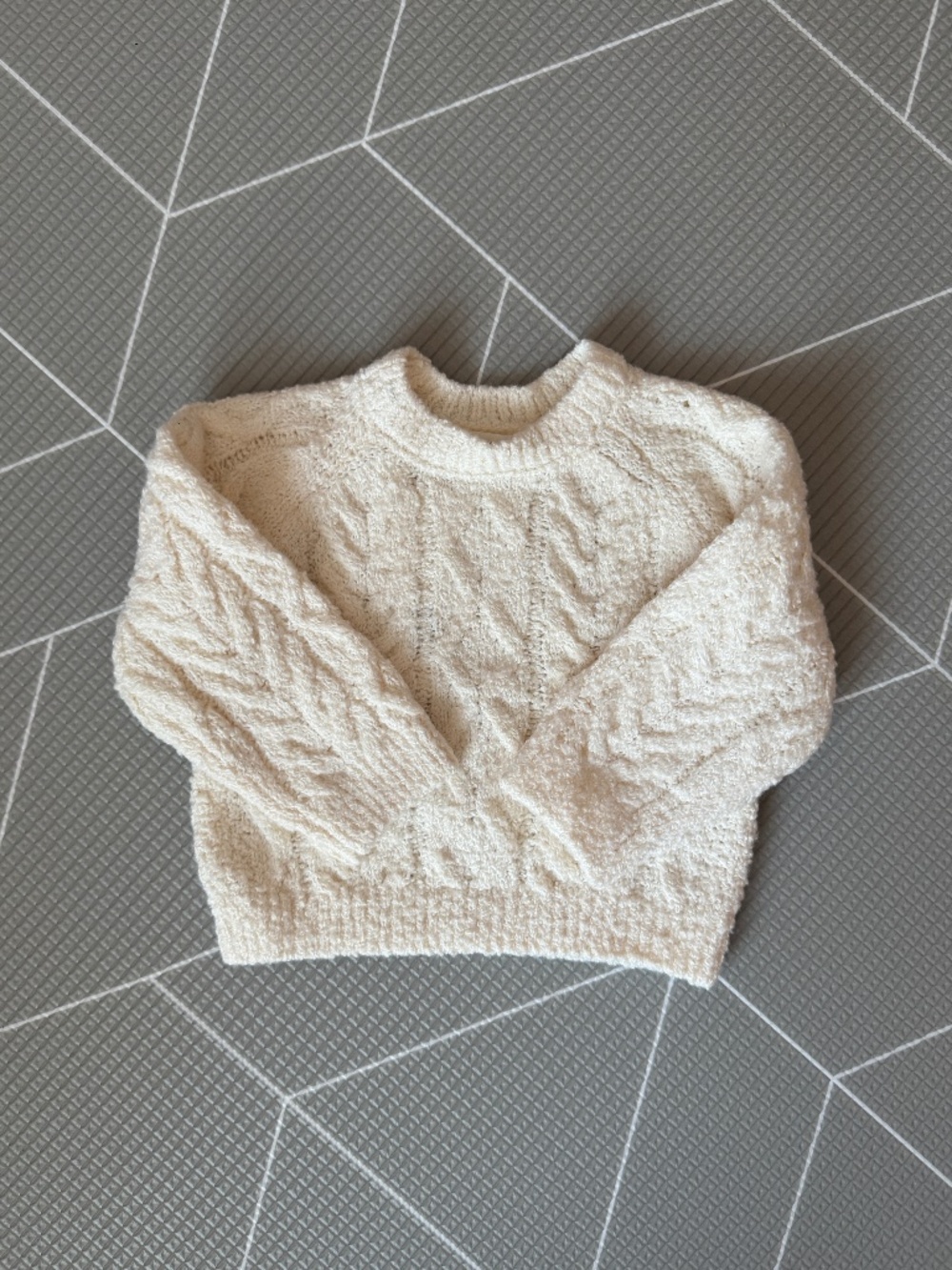 Zara knit sweater in cream